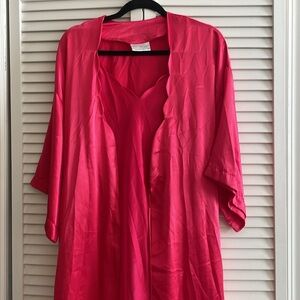 Vintage Hot Pink Scalloped Slip and Robe